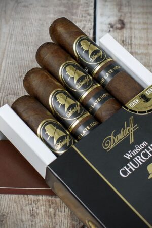 Davidoff Winston Churchill The Late Hour Robusto Cigars – Pack of 4