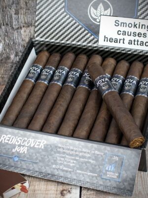 Joya de Nicaragua Black Toro Cigars – Box of 20