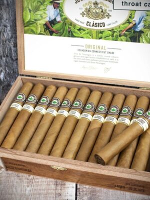 Joya de Nicaragua Clasico Toro Cigars – Box of 25