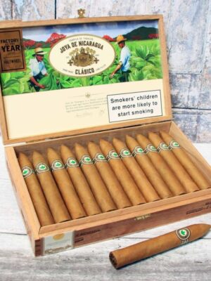 Joya de Nicaragua Clasico Torpedo Cigars – Box of 25