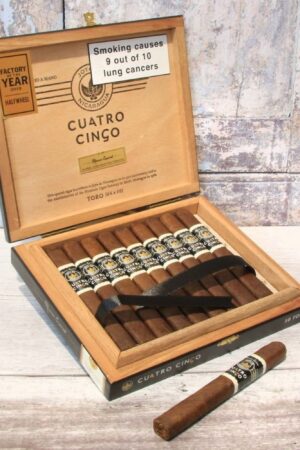 Joya de Nicaragua Cuatro Cinco Reserva Especial Toro Cigars – Box of 10