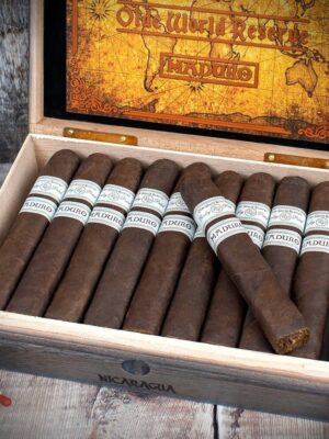 Rocky Patel Olde World Reserve Maduro Robusto Cigars -Box (20)