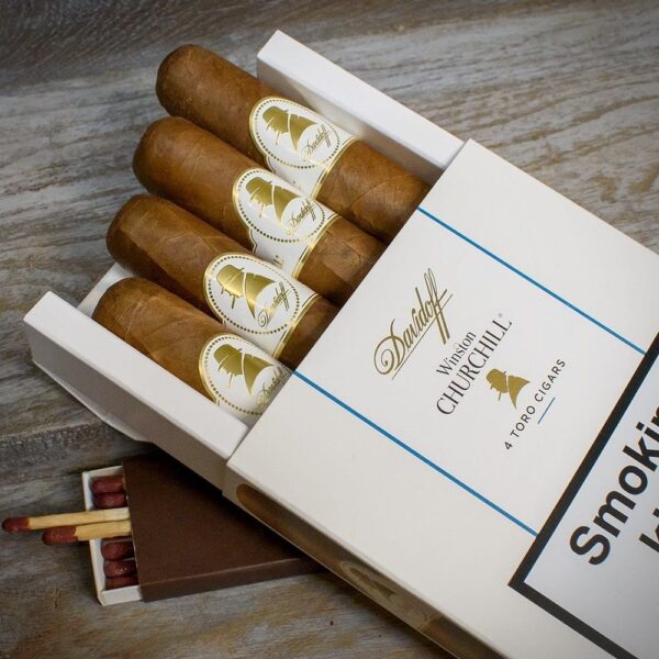 winston-churchill-toro-box-min_1-1.jpg Davidoff Winston Churchill (Commander) Toro Cigars – Pack of 4